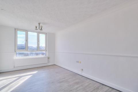 2 bedroom apartment to rent, King Street, Plaistow