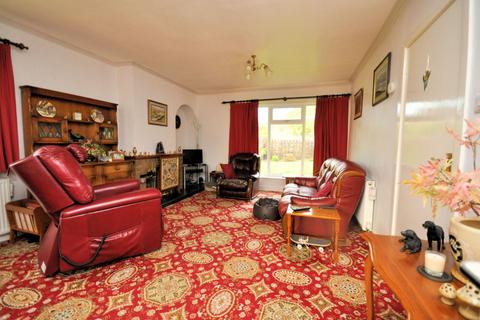 Lorien Lee Lane, Millhouse Green, Sheffield, S36 9LN