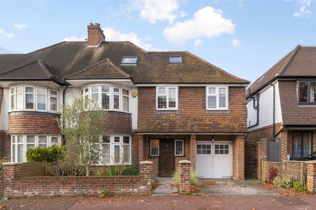 32 Holland Avenue,1.jpg