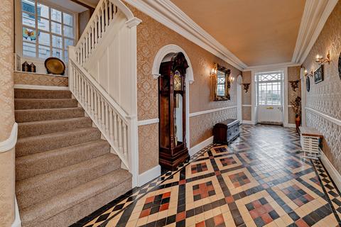 9 bedroom detached house for sale, Y Felinheli, Gwynedd