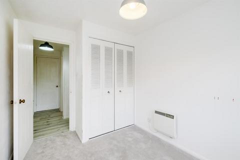 50 Thurlow Close, London, E4 9XE