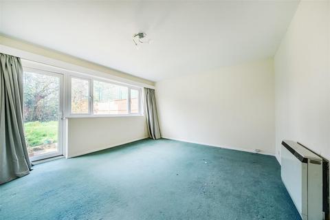 15 Park Gate, London, N2 8DJ