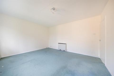 15 Park Gate, London, N2 8DJ