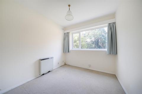15 Park Gate, London, N2 8DJ