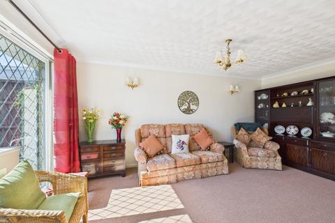 9 Windsor Drive, Tuffley, Gloucester, GL4 0QW