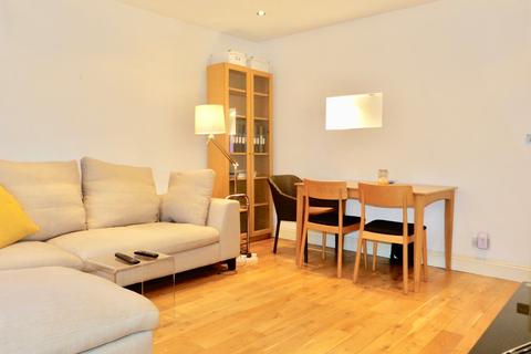 2 bedroom flat to rent, HAMILTON ROAD, LONDON, NW11