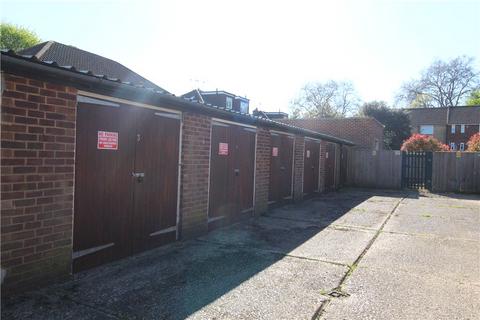 Garage to rent, Grange Road, Ealing, London, UK, W5