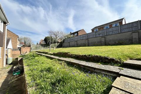 undefined, Birkdale Close, Daventry