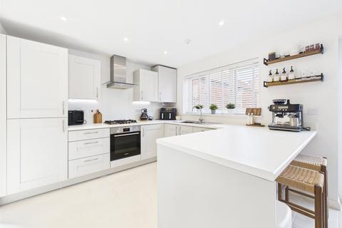 3 bedroom detached house for sale, Comfrey Gardens, Twigworth, Gloucester, Gloucestershire, GL2