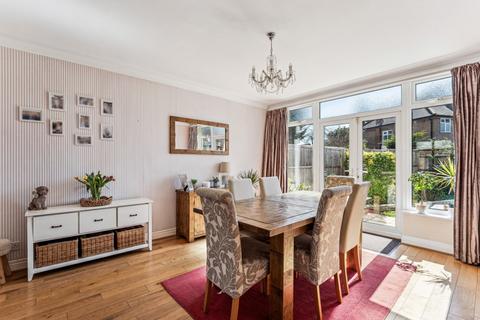 61 Birkdale Avenue, Pinner, HA5 5SG