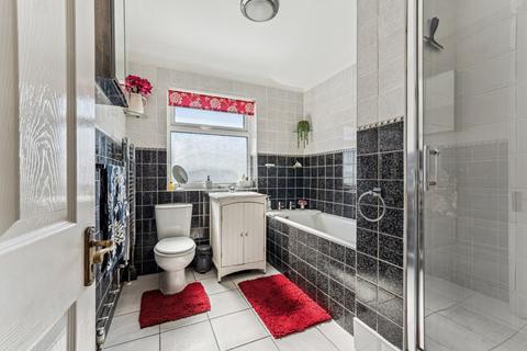 61 Birkdale Avenue, Pinner, HA5 5SG