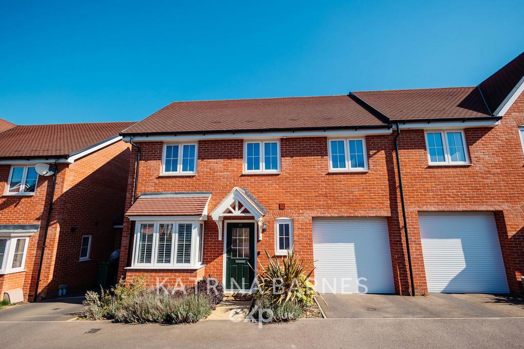 4 bedroom semi-detached house for sale in Braintree on OnTheMarket