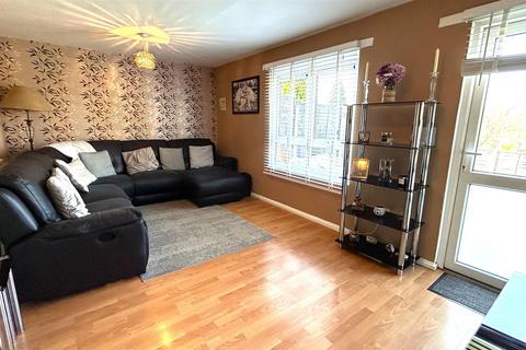 45 Red Hill Grove, Birmingham, B38 9RZ