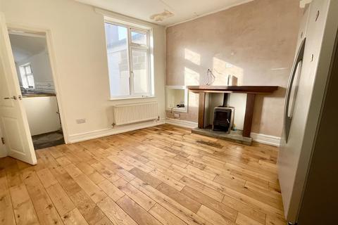 3 bedroom property for sale, Trafalgar Street West, Scarborough, YO12
