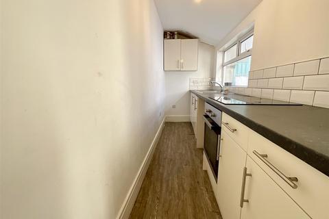 3 bedroom terraced house for sale, Trafalgar Street West, Scarborough, YO12