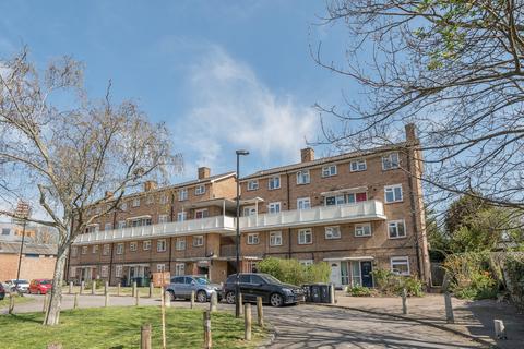 10 Legge Street, London, SE13 6NP