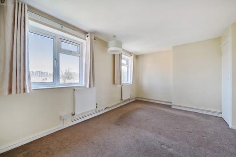 10 Legge Street, London, SE13 6NP