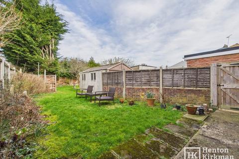 3 bedroom semi-detached house for sale, Bush Hall Road, Billericay