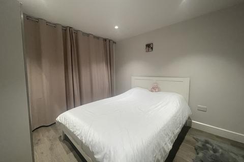 undefined, Thornhill Road, Ickenham, UB10