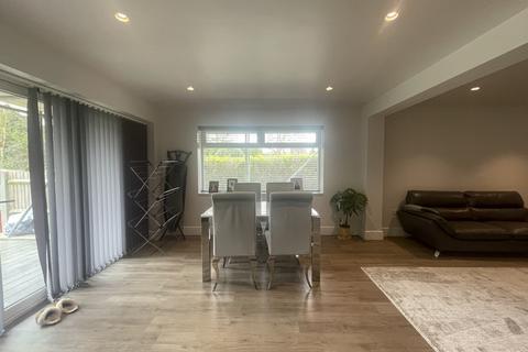 undefined, Thornhill Road, Ickenham, UB10