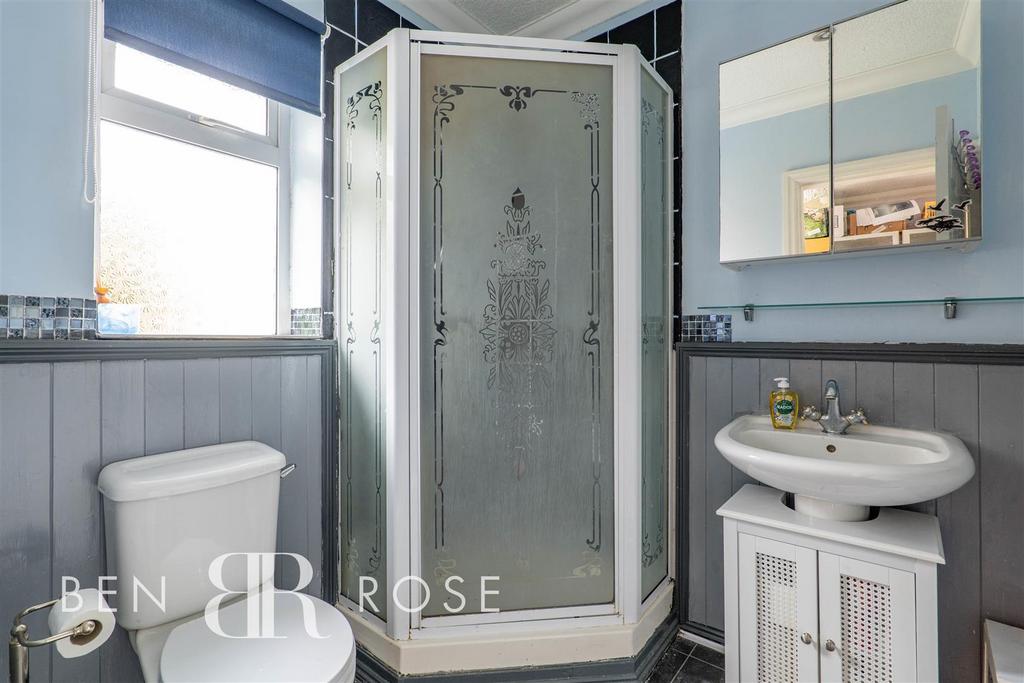 Master Ensuite