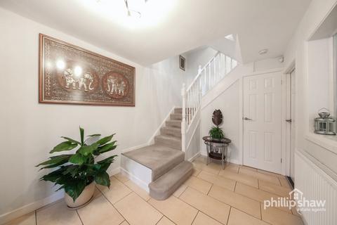 72 Margeholes, Watford, WD19 5AR