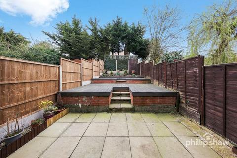 72 Margeholes, Watford, WD19 5AR