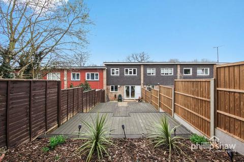 72 Margeholes, Watford, WD19 5AR