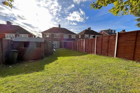 3 bedroom semi-detached house for sale, Grampian Way, Luton LU3