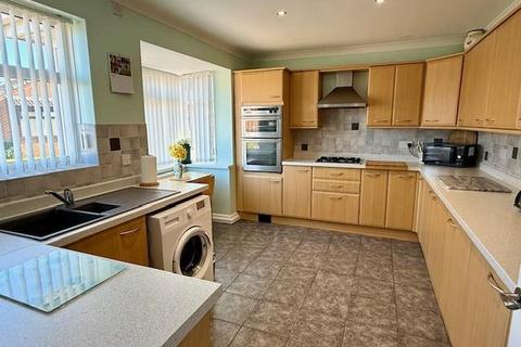 3 bedroom detached bungalow for sale, Birch Close, Gilberdyke