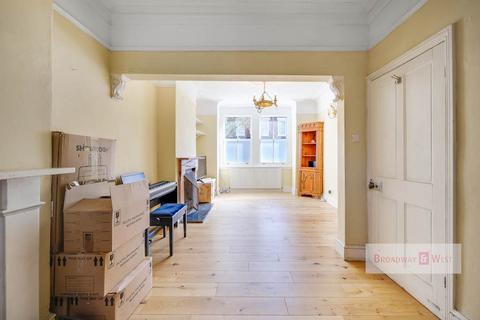 4 bedroom terraced house for sale, Claxton Grove, London, W6