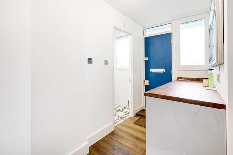 2 bedroom apartment for sale, Stanway Court, Shoreditch, N1