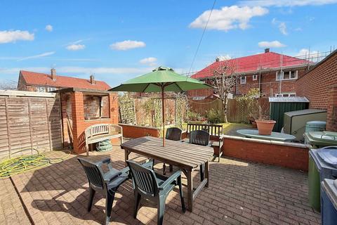 36 Clyde Avenue, Hebburn, NE31 2JW