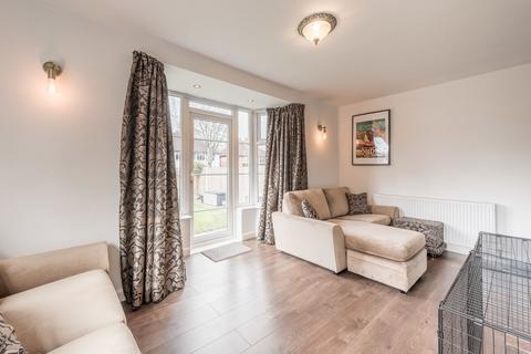 1 Heathlands Crescent, Sutton Coldfield, B73 5EP