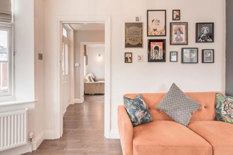 1 Heathlands Crescent, Sutton Coldfield, B73 5EP