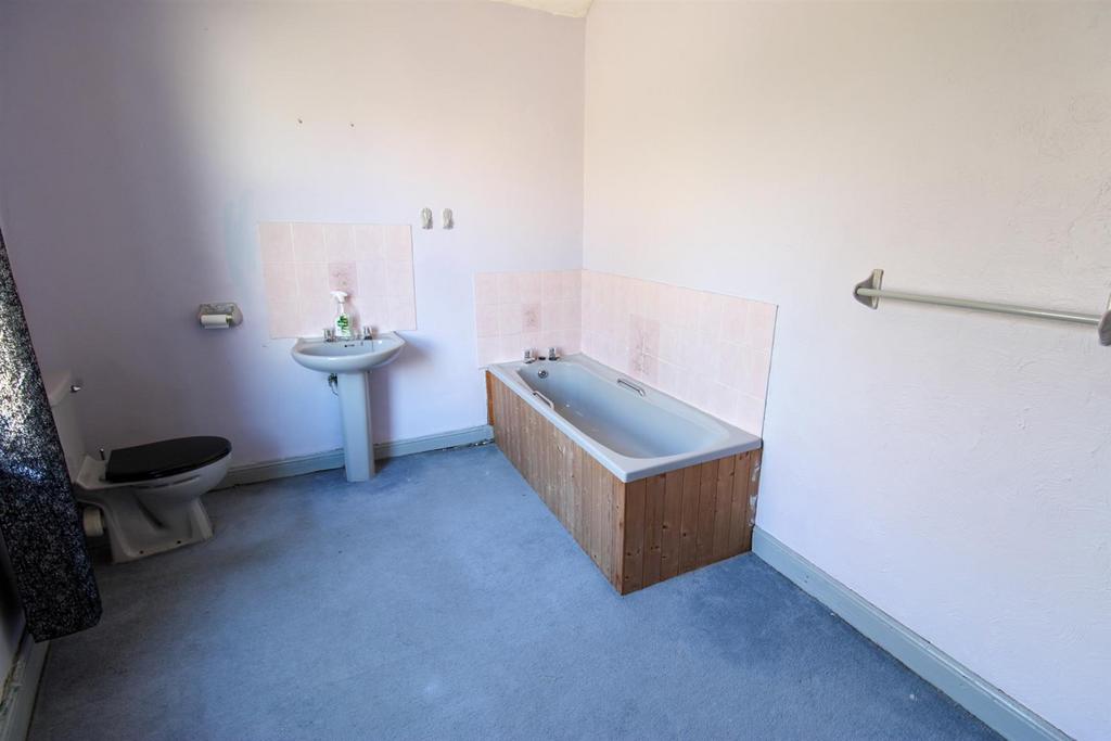 Bathroom .jpg