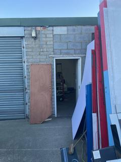 Warehouse to rent, Crow Lane, Romford RM7