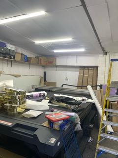 Warehouse to rent, Crow Lane, Romford RM7