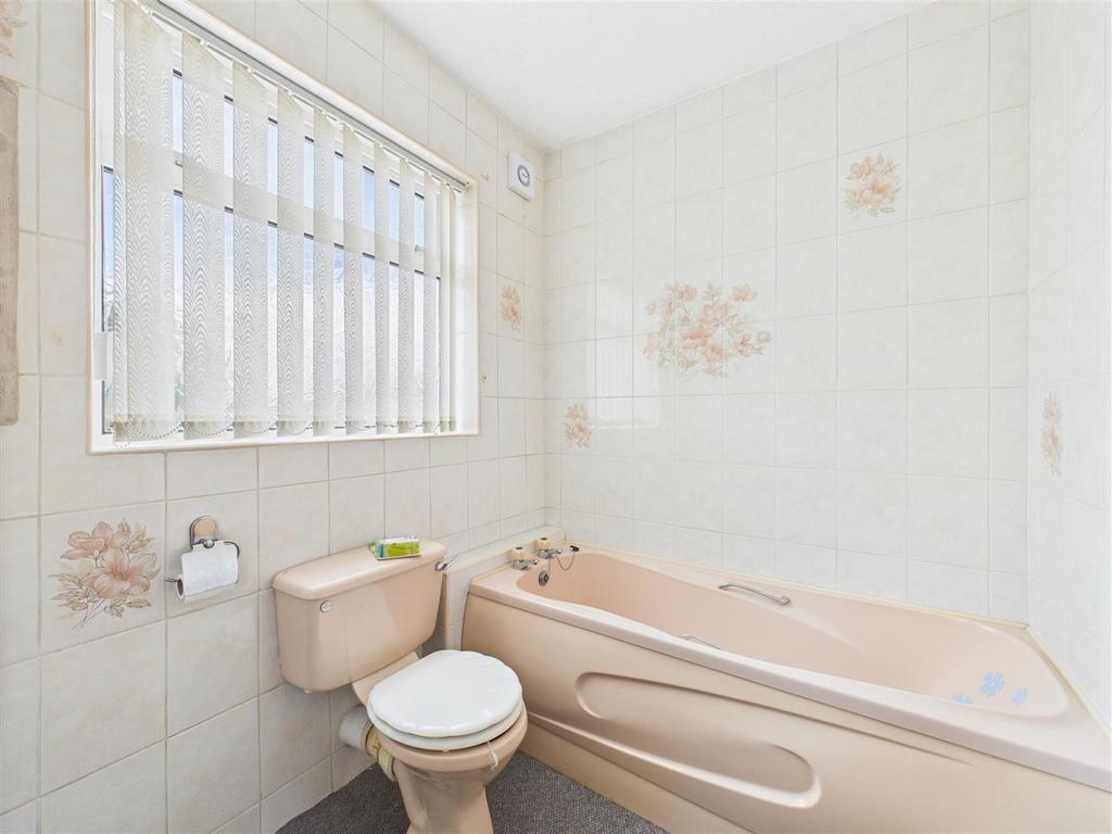 CAM05193 G0-PR0017-STILL014.jpg