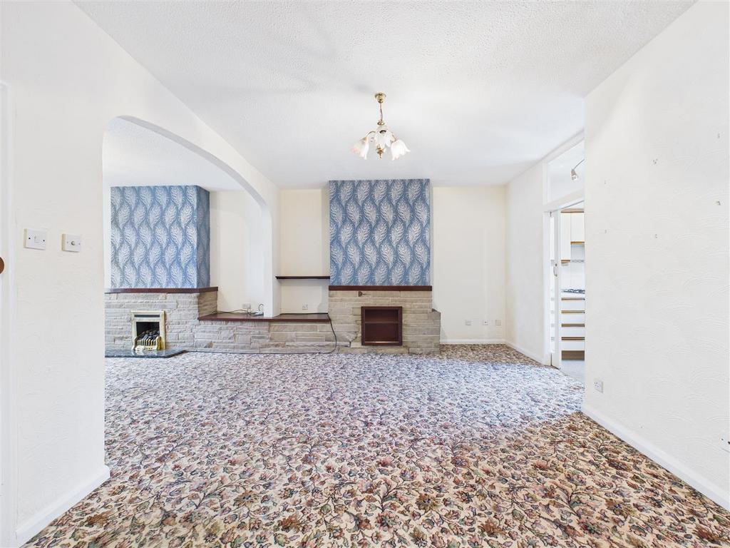 CAM05193 G0-PR0017-STILL006.jpg