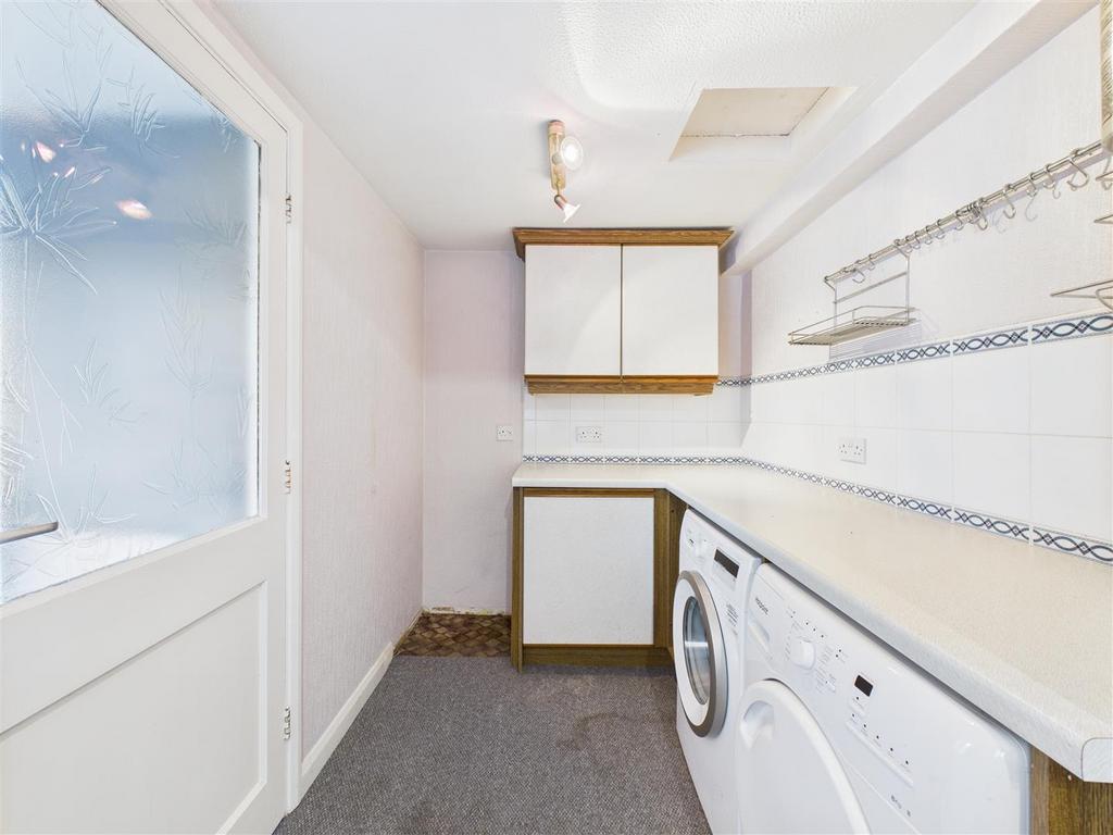 CAM05193 G0-PR0017-STILL003.jpg