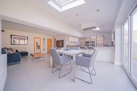 3 Arrow Close, Knowle, Solihull, B93 9JF