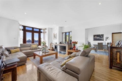 undefined, Cottenham Park Road, Wimbledon, SW20