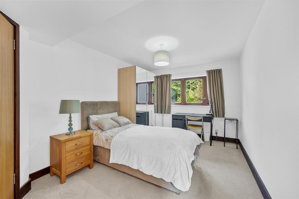 30 Cottenham Park Road,43.jpg