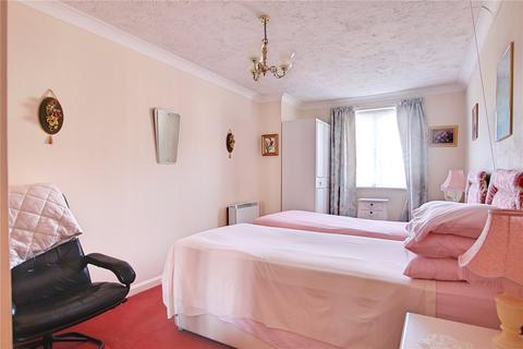 1 bedroom retirement property for sale, Silverwood Court, Wakehurst Place, Rustington, Littlehampton, BN16