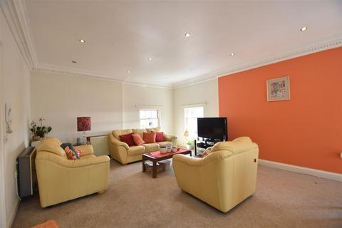 4 bedroom retirement property for sale, 4 Thomas Court, Longden Coleham, Shrewsbury,