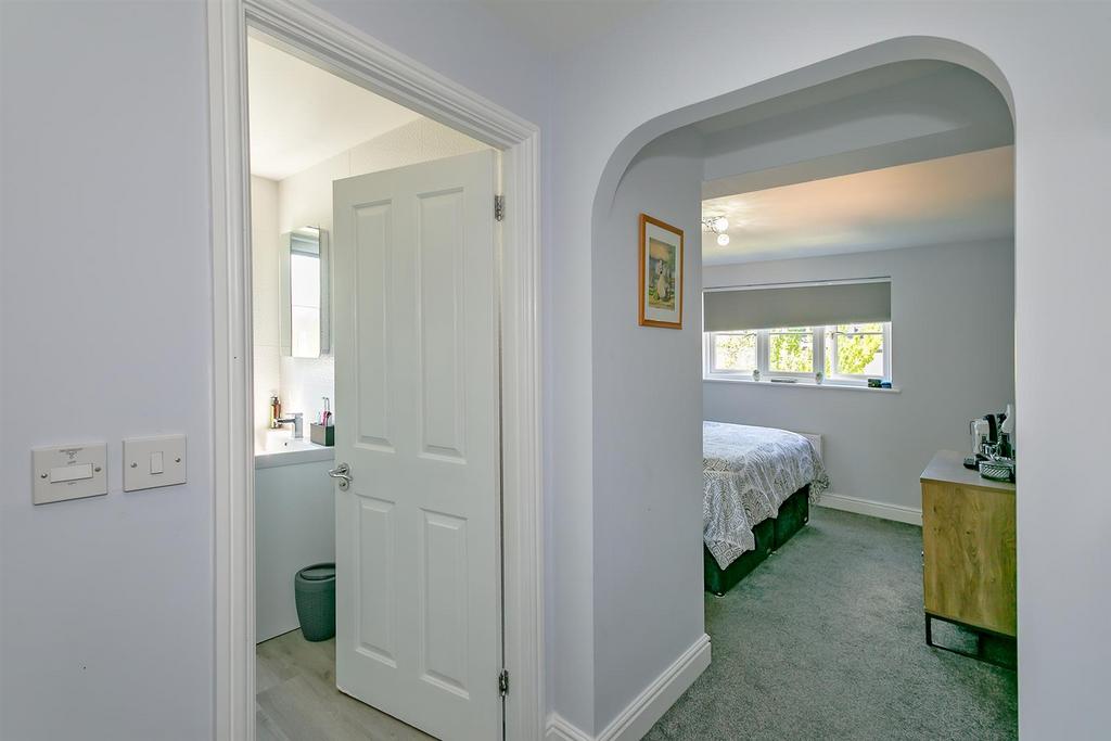  MG 9637 Master Bedroom.jpg