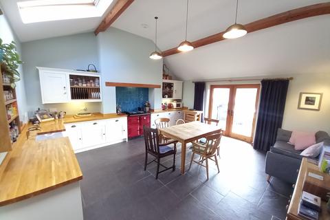 6 bedroom cottage for sale, Fachwen LL55