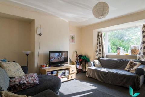 5 bedroom semi-detached house to rent, Cardwell Crescent, Headington OX3