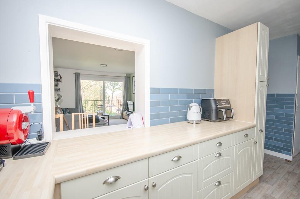 Kitchen pic 3.jpg